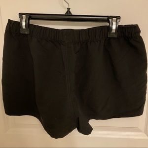 Patagonia baggies in women’s L